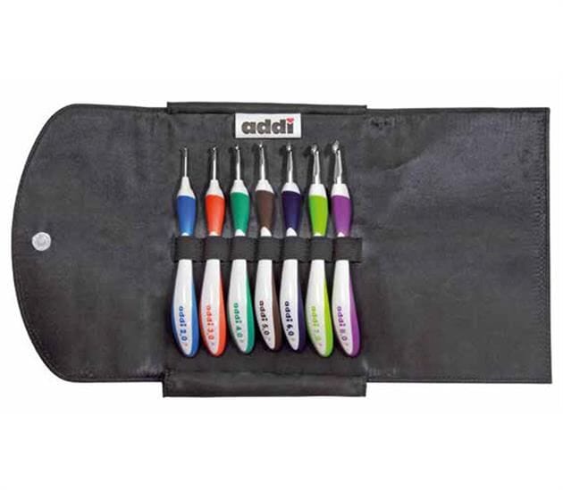 Addi "Swing" Ergonomic Crochet Hooks w Case - Set of 7