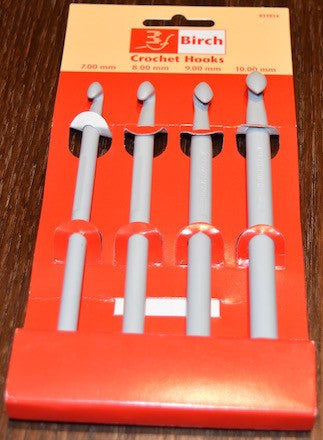 Birch Plastic Crochet Hooks - Set of 4 (7.00mm - 10.00mm)  | KNITTING CO. - 1